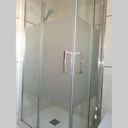 Comodo, Bien Ubicado Parking Gratis Appartamento